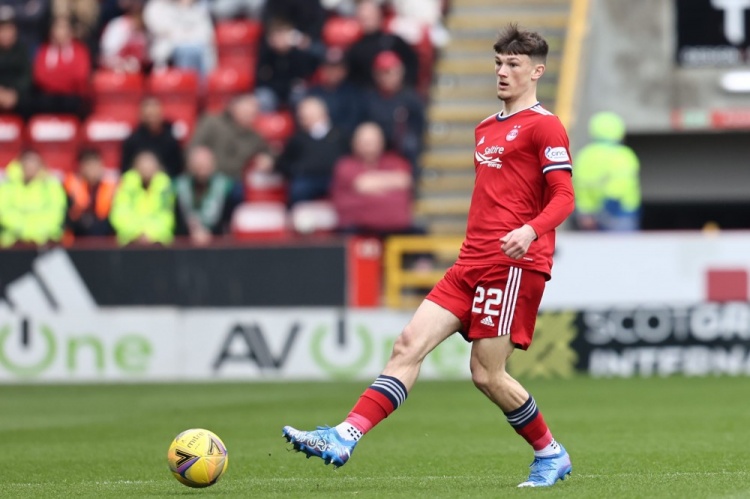 罗马诺:利物浦正运作签下阿伯丁右后卫拉姆塞,球员愿意加盟