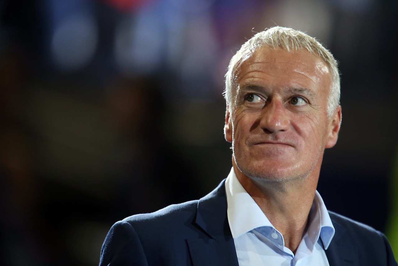 德尚:迈尼昂的表现像在俱乐部一样出色,拥有两位顶级门将很幸运