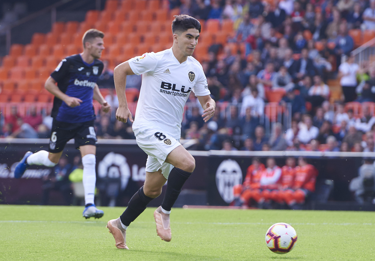 巴萨跟队记者:索莱尔告诉身边人,若德容离队他将加盟巴萨