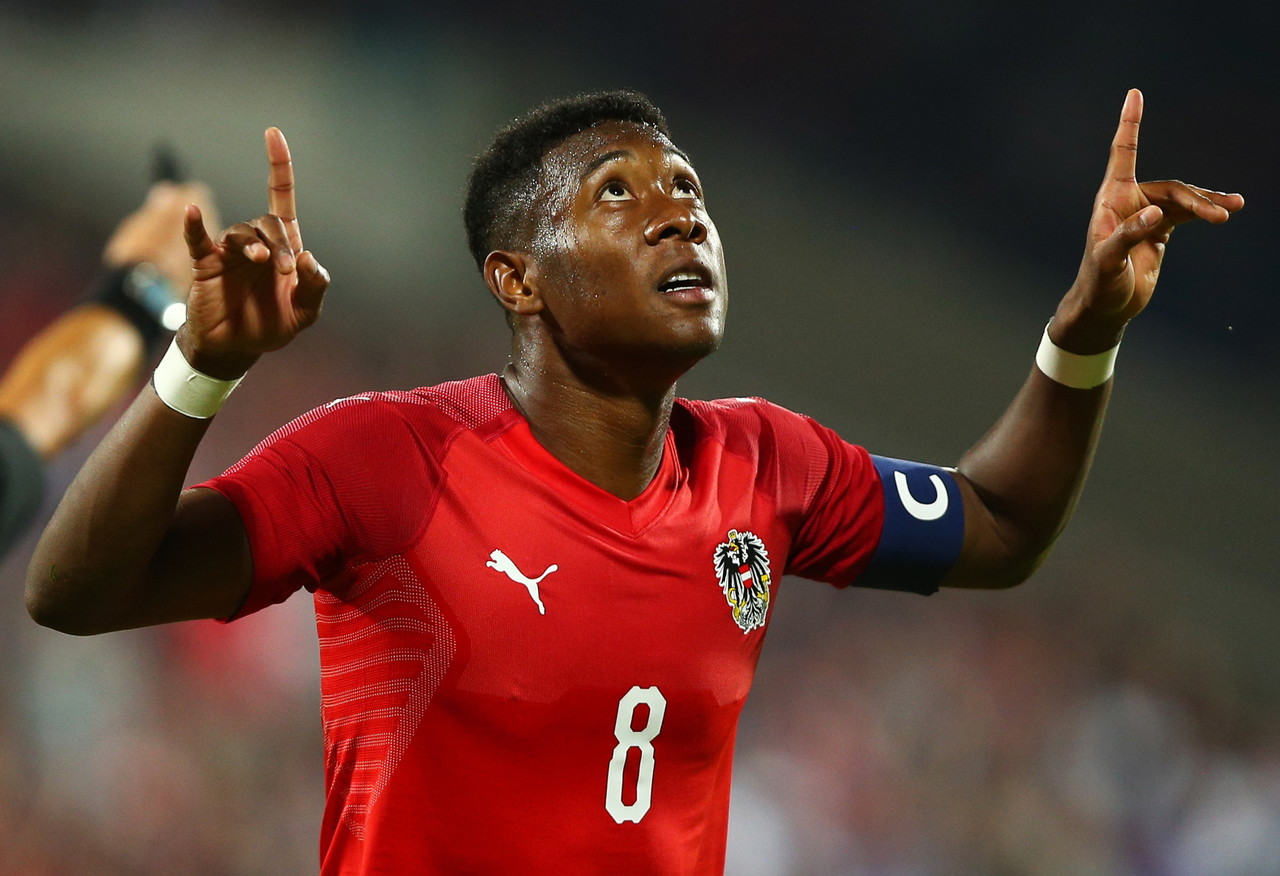 阿拉巴:在18岁时就已经认识了朗尼克,他是位世界级的教练