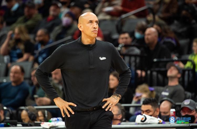 国王官方:道格-克里斯蒂将加入布朗的教练组 继续担任助理教练