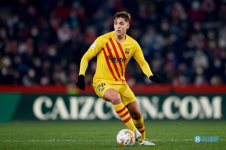 巴萨跟队记者:门德斯正在运作尼科离开巴萨
