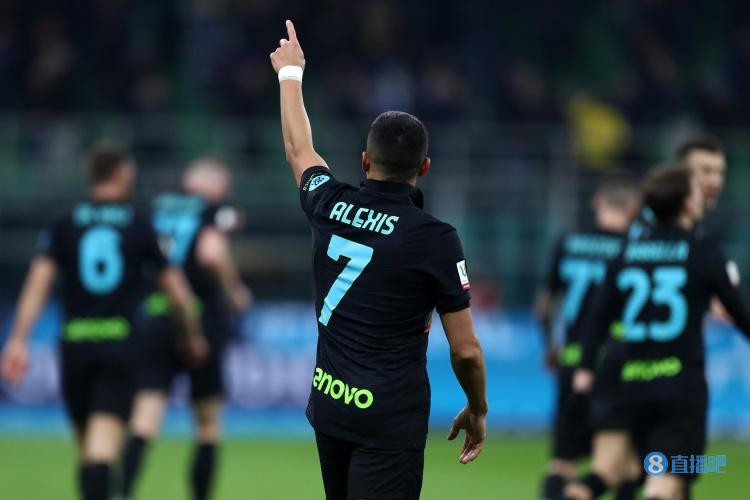 智利媒体:国米将在未来几天与桑切斯会面,尝试就离队达成协议