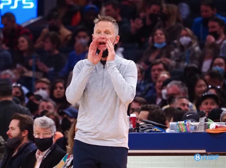 打了102场比赛是否感到疲惫?科尔:现在谈这个有点太晚了