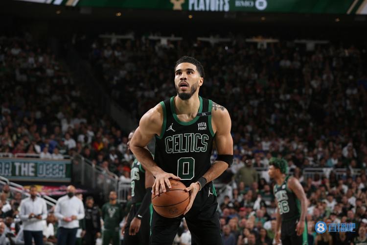 多加磨练!塔图姆总决赛禁区51投18中 命中率仅35%