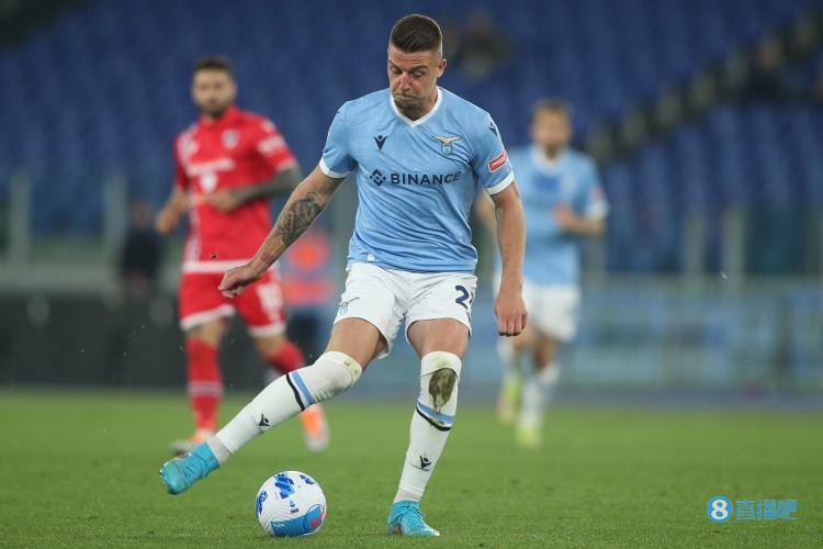 罗体:没有球队提供报价,米林科维奇可能与拉齐奥续约并留队