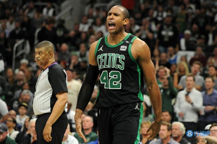 霍福德:感谢绿军球迷整个赛季的支持 我期待来年再战