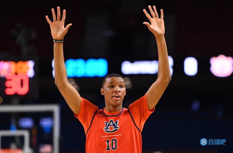 美记:联盟人士认为魔术基本锁定状元为小贾巴里-史密斯