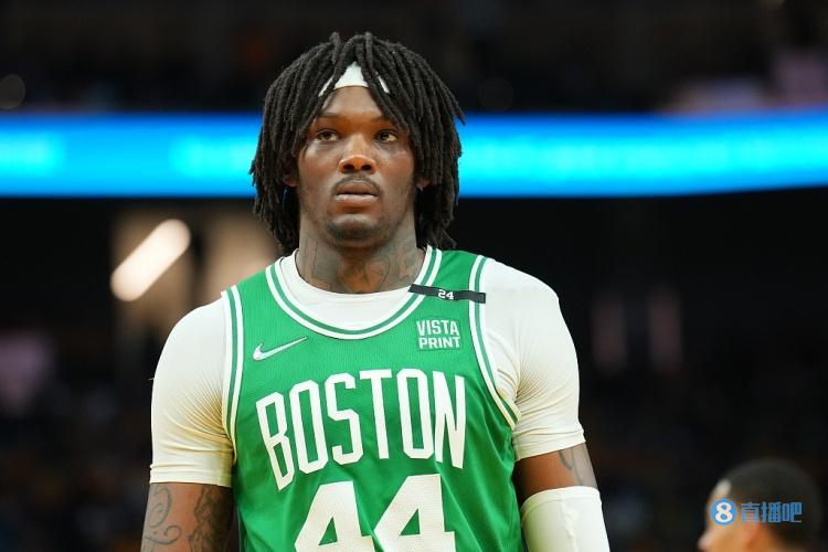 罗威:我们没能抵抗勇士攻势 搞砸了 打得更努力的一方赢了