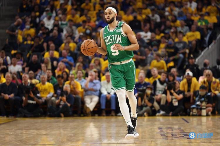 Buff消除!德里克-怀特替补出战17分钟 6中1仅得2分1板2助